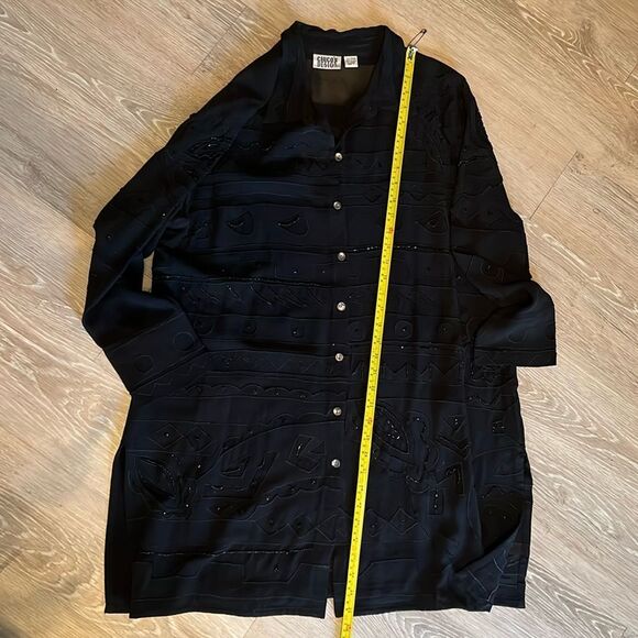 VTG Chico’s Black Beaded Oversized button Up Tunic Swim Cover Up Split Hem 3 XL - Picture 4 of 16